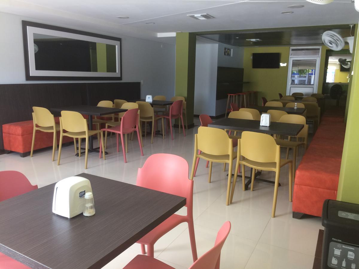 Hotel 56 Avenue Plaza Barranquilla  Exterior photo